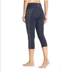 ✅ Athleta Hi‎ Rise Eyelet Chaturanga Crop Leggings